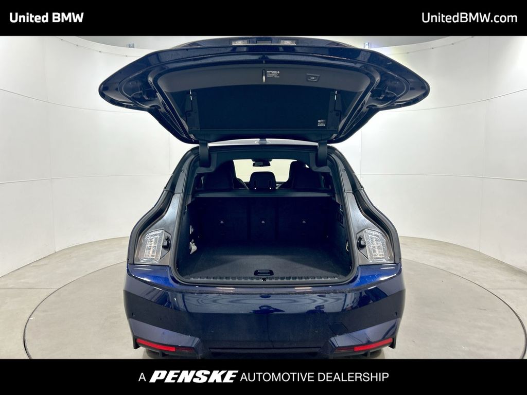 Thumbnail: 2026 BMW iX - 21