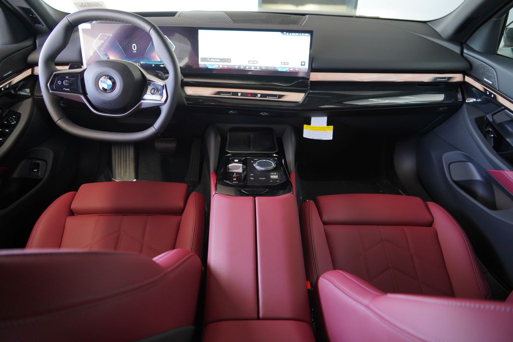 Thumbnail: 2027 BMW 5 Series - 13
