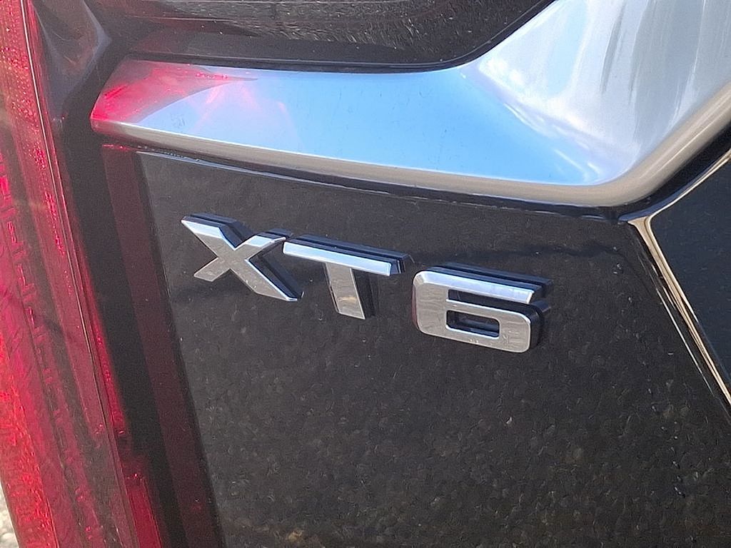 Thumbnail: 2025 Cadillac XT6 - 5