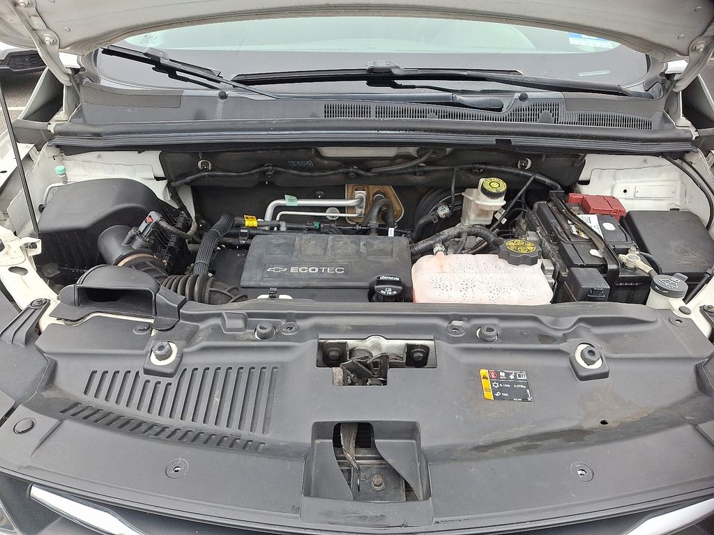 Thumbnail: 2018 Chevrolet Trax - 28