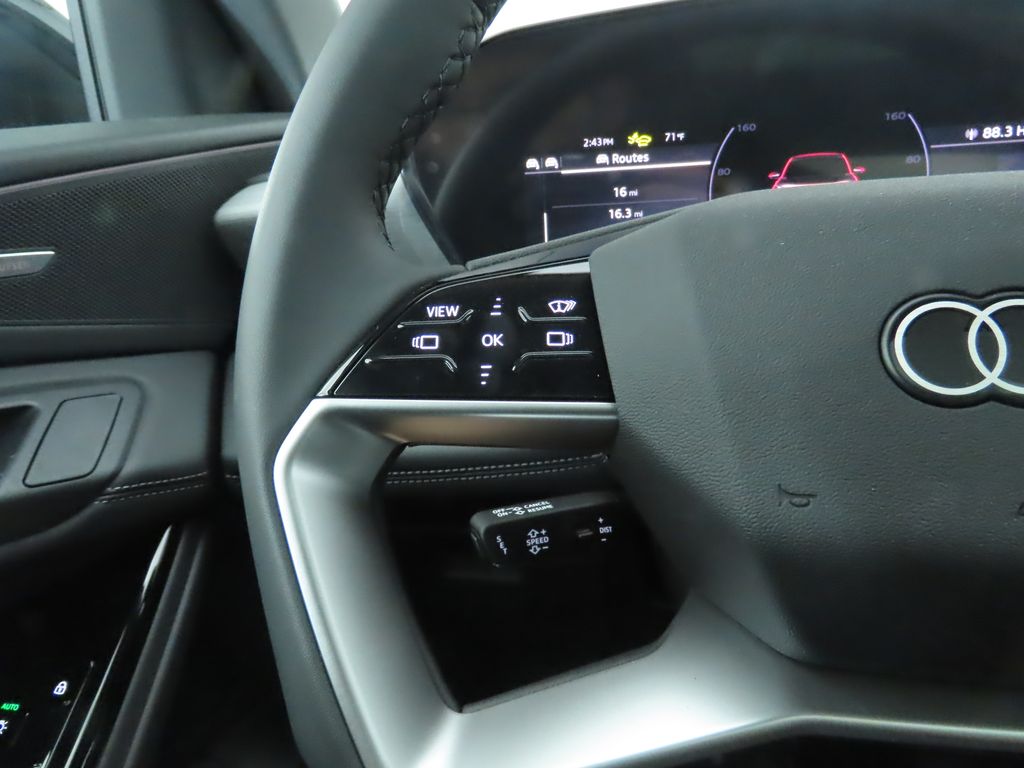 Thumbnail: 2025 Audi Q6 e-tron - 12