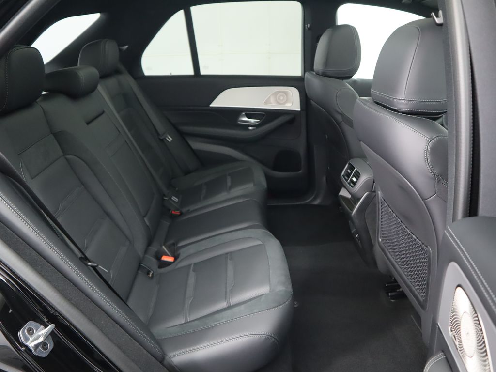 2025 Mercedes-Benz GLE 53 AMG 24
