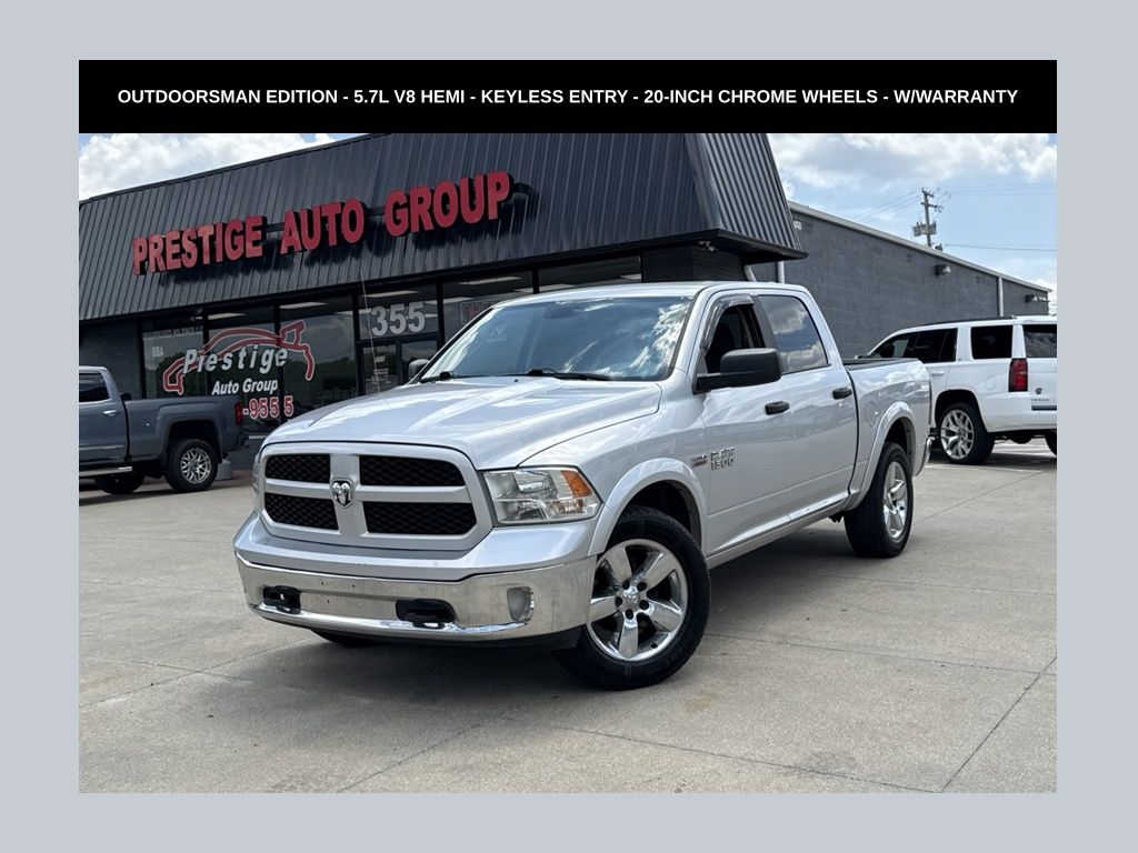 Bright Silver Metallic Clearcoat 2017 RAM 1500 Pickup Truck Four-Wheel Drive 8-Speed Automatic
