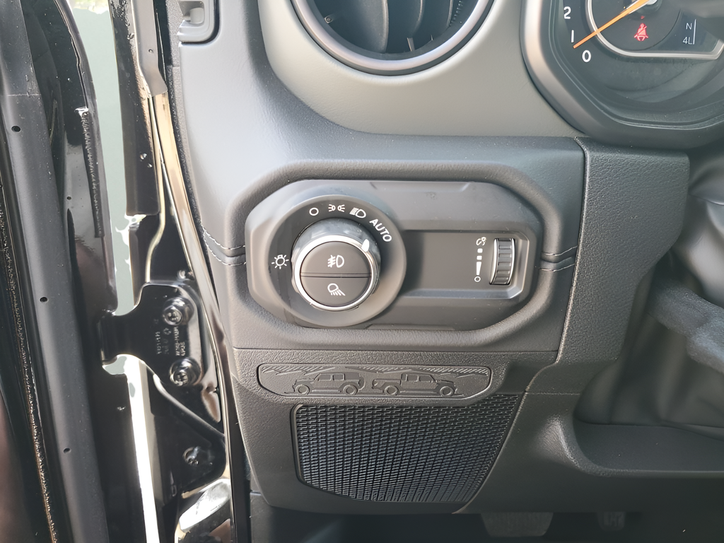 New Car 2025 Jeep Gladiator  Mojave For Sale Under $60,000 In Austin, Texas