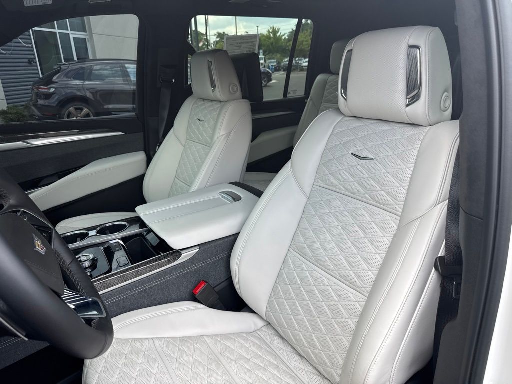 Thumbnail: 2025 Cadillac Escalade - 8