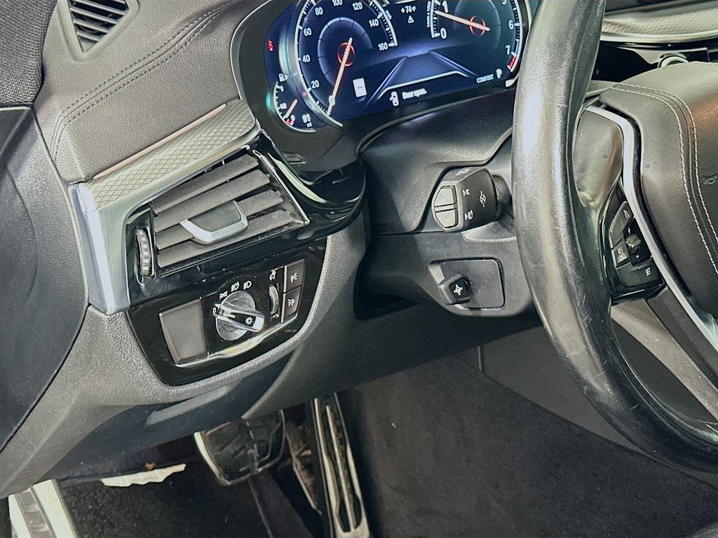 Thumbnail: 2018 BMW 6 Series - 10