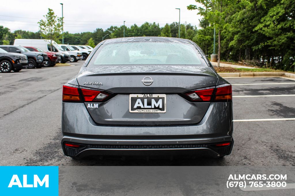 Used 2025 Gray Nissan 2.5 SV image 10