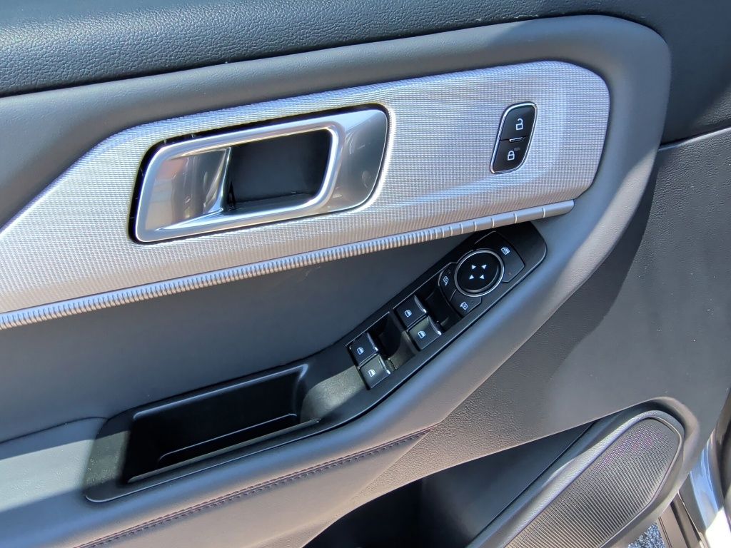 2026 Ford Explorer Active - 10