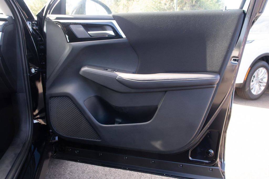 2024 Mitsubishi Outlander PHEV ES S-AWC