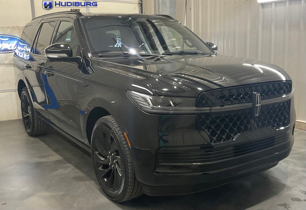 Black Metallic 2025 Lincoln Navigator SUV / Crossover Four-Wheel Drive Automatic