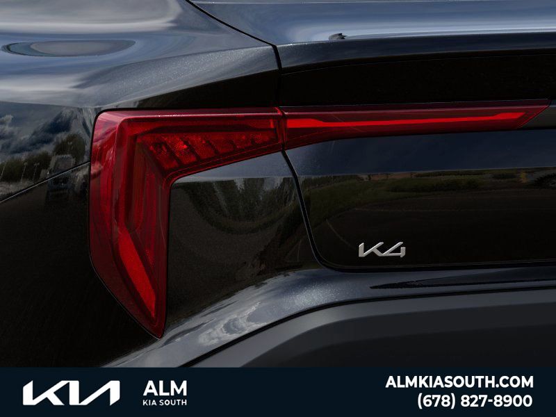 2025 Kia K4 LXS photo 8