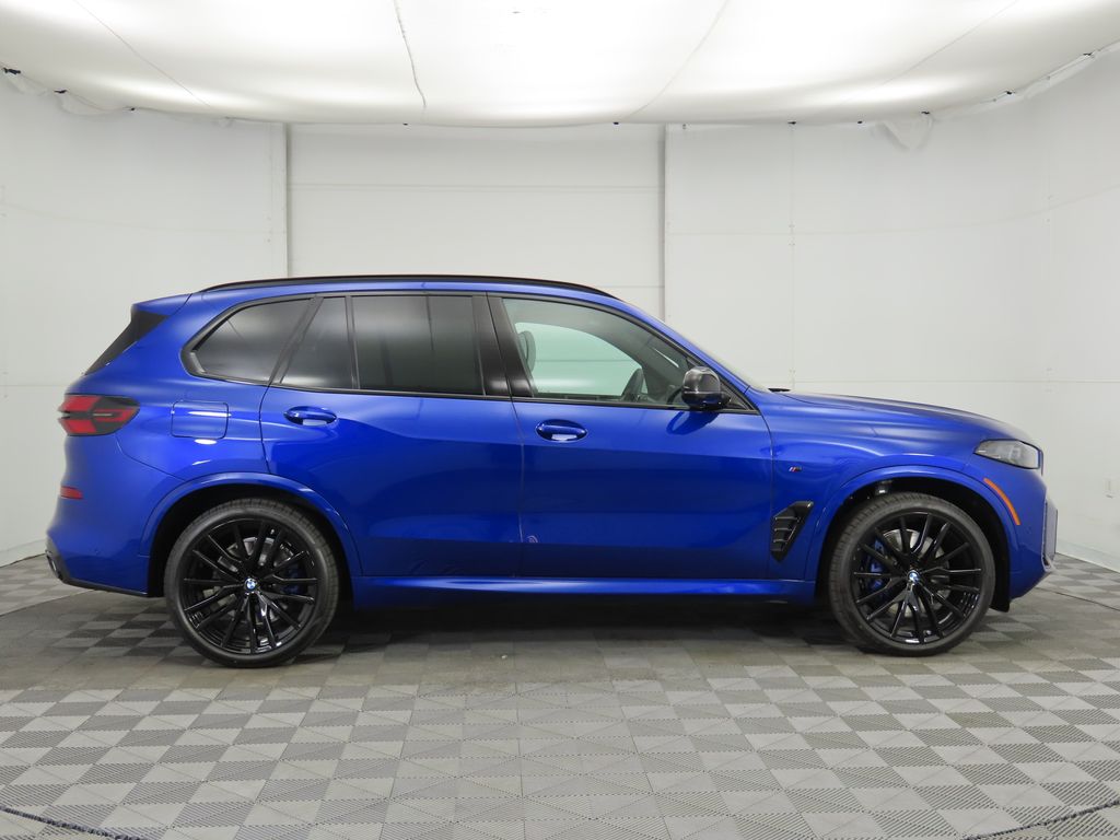 2025 BMW X5 M60i 4