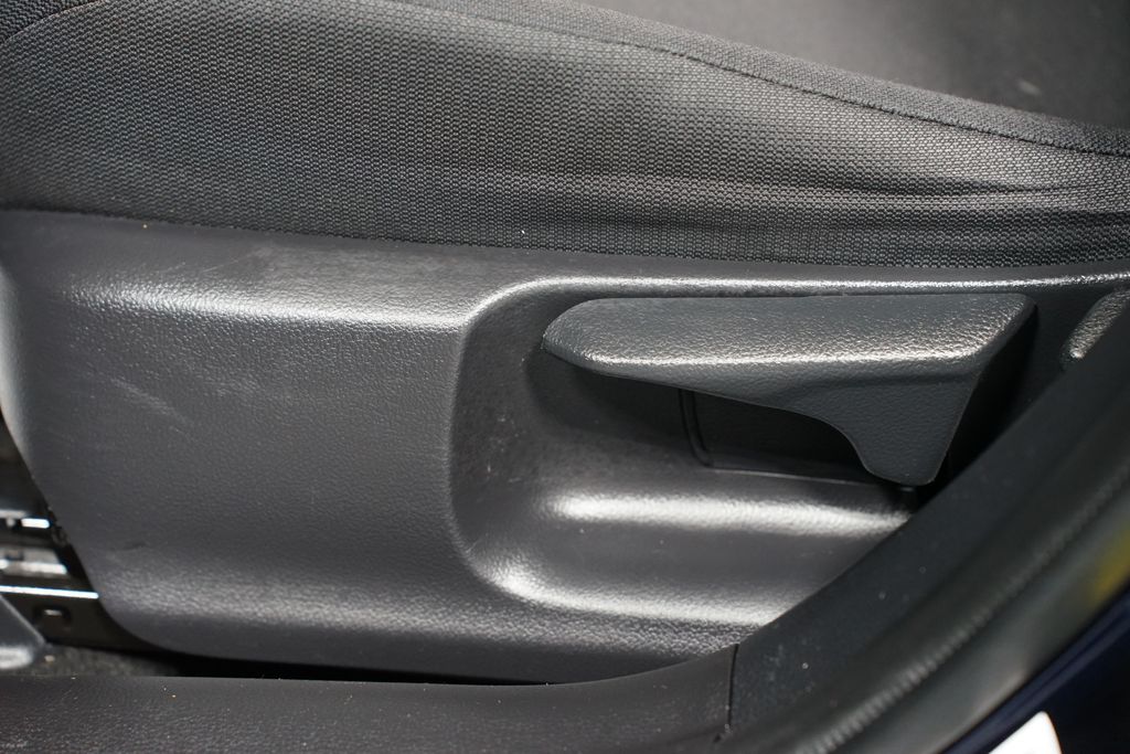 Thumbnail: 2020 Toyota Corolla - 29