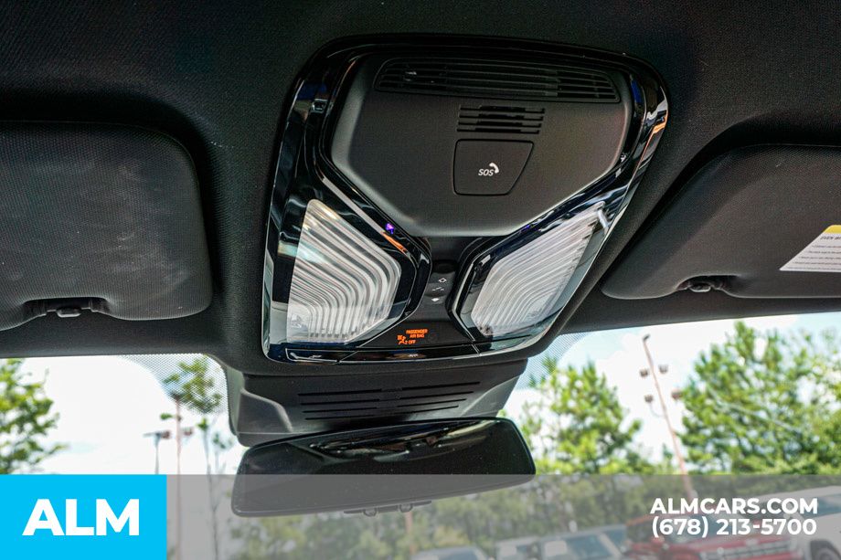 Used 2026 Black BMW sDrive40i image 34