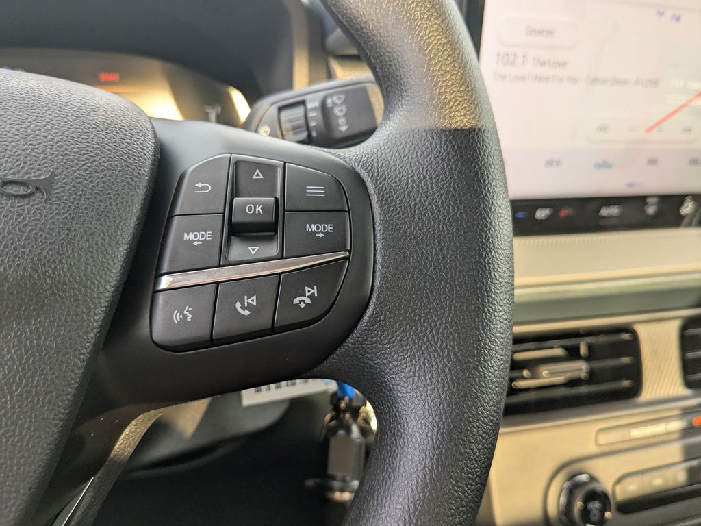 2025 Ford Maverick XL