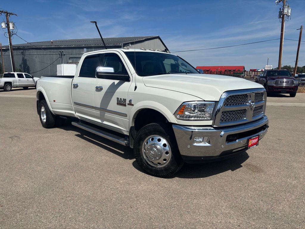 2017 RAM 3500 Laramie Crew Cab LB DRW 4WD