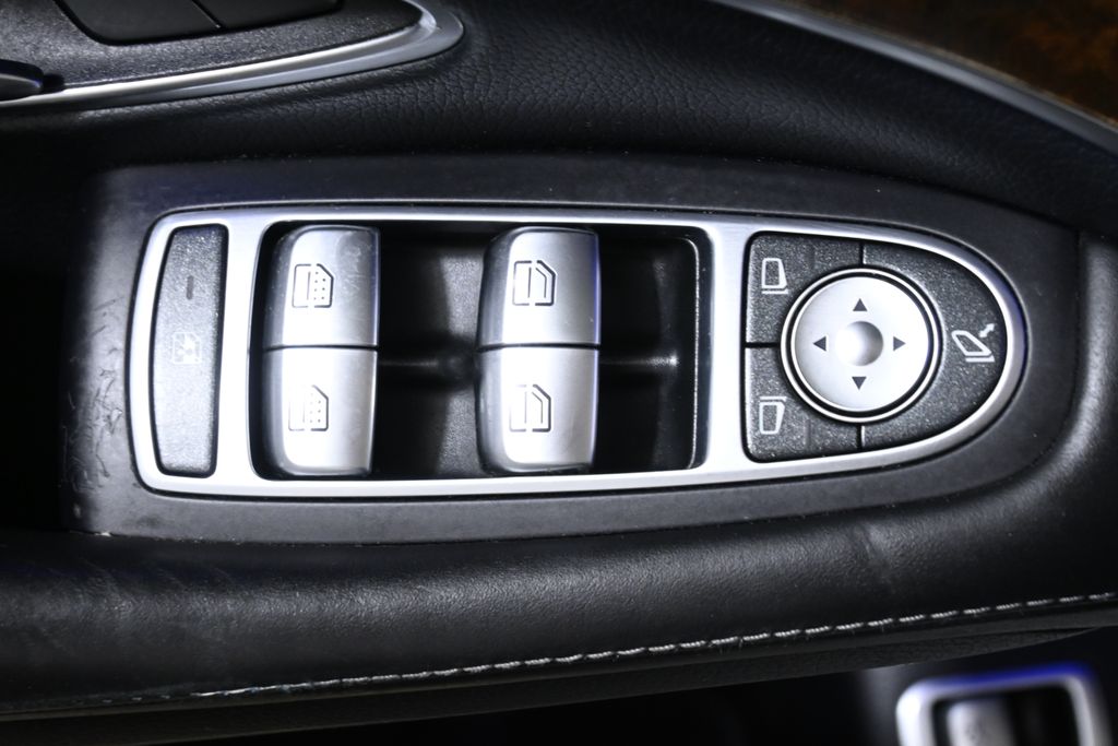 Thumbnail: 2016 Mercedes-Benz S-Class - 28