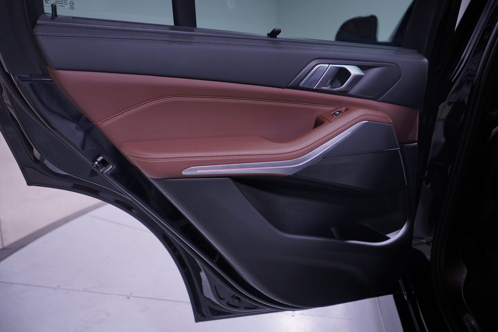 Thumbnail: 2022 BMW X5 - 15