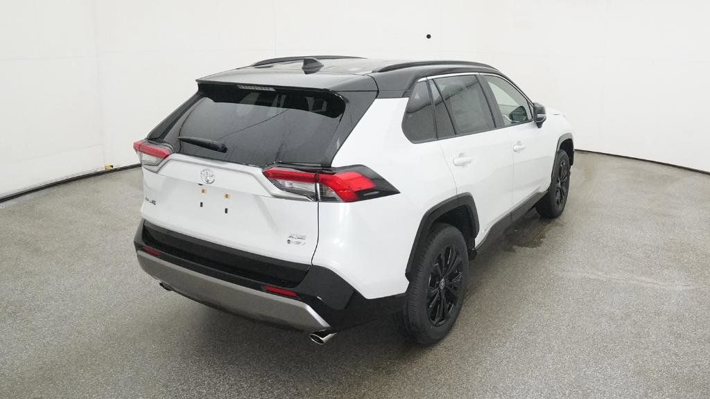 Thumbnail: 2025 Toyota RAV4 - 31