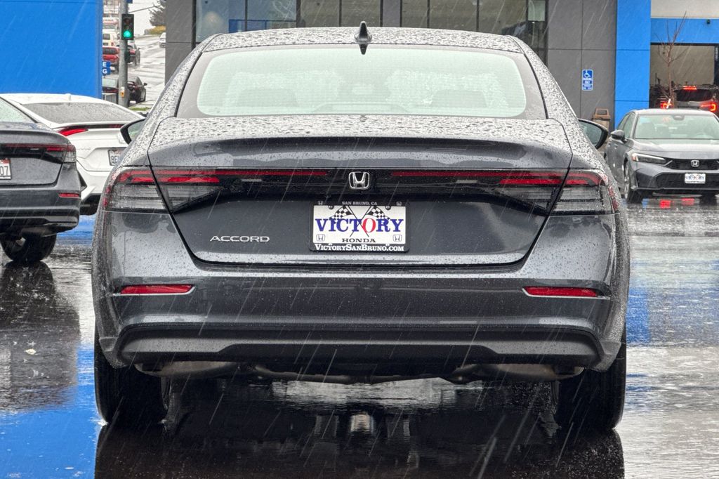 New 2026 Meteorite Gray Metallic Honda LX image 5