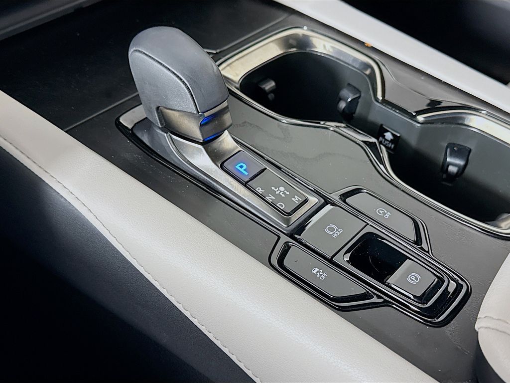 Thumbnail: 2023 Lexus RX - 17