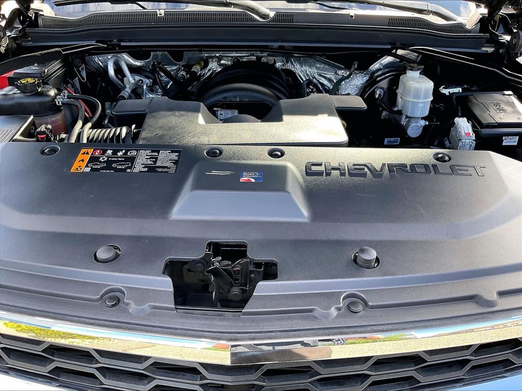 2017 Chevrolet Tahoe — photo 31