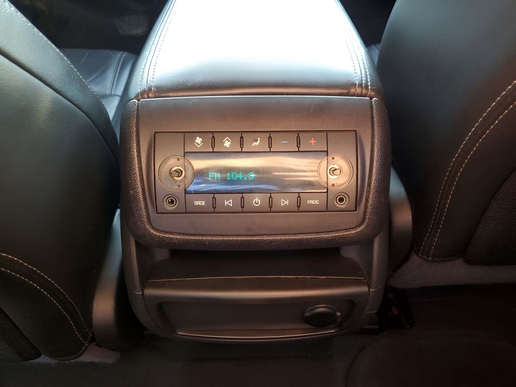 Used Car 2013 Chevrolet Traverse  2lt For Sale In Austin, Texas