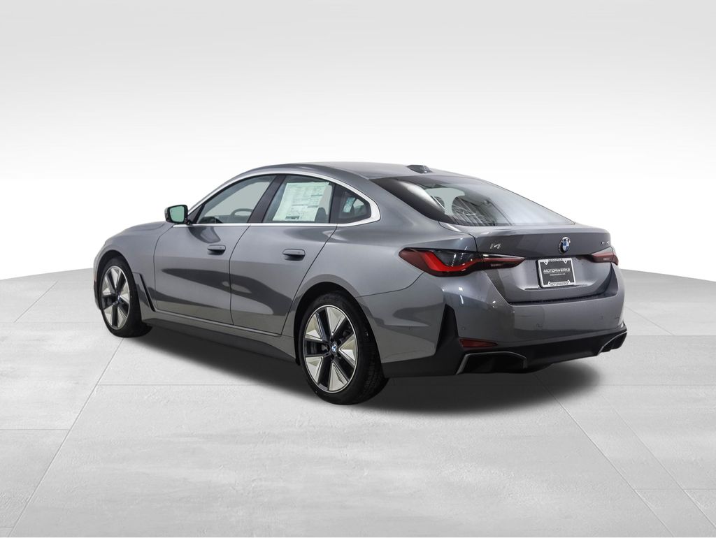 Thumbnail: 2026 BMW i4 - 3