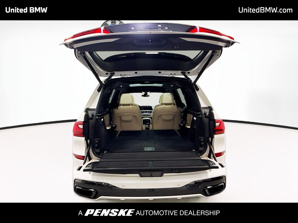 Thumbnail: 2021 BMW X7 - 14