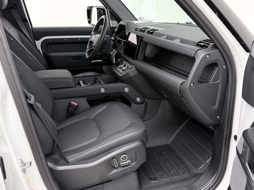 Thumbnail: 2024 Land Rover Defender - 17