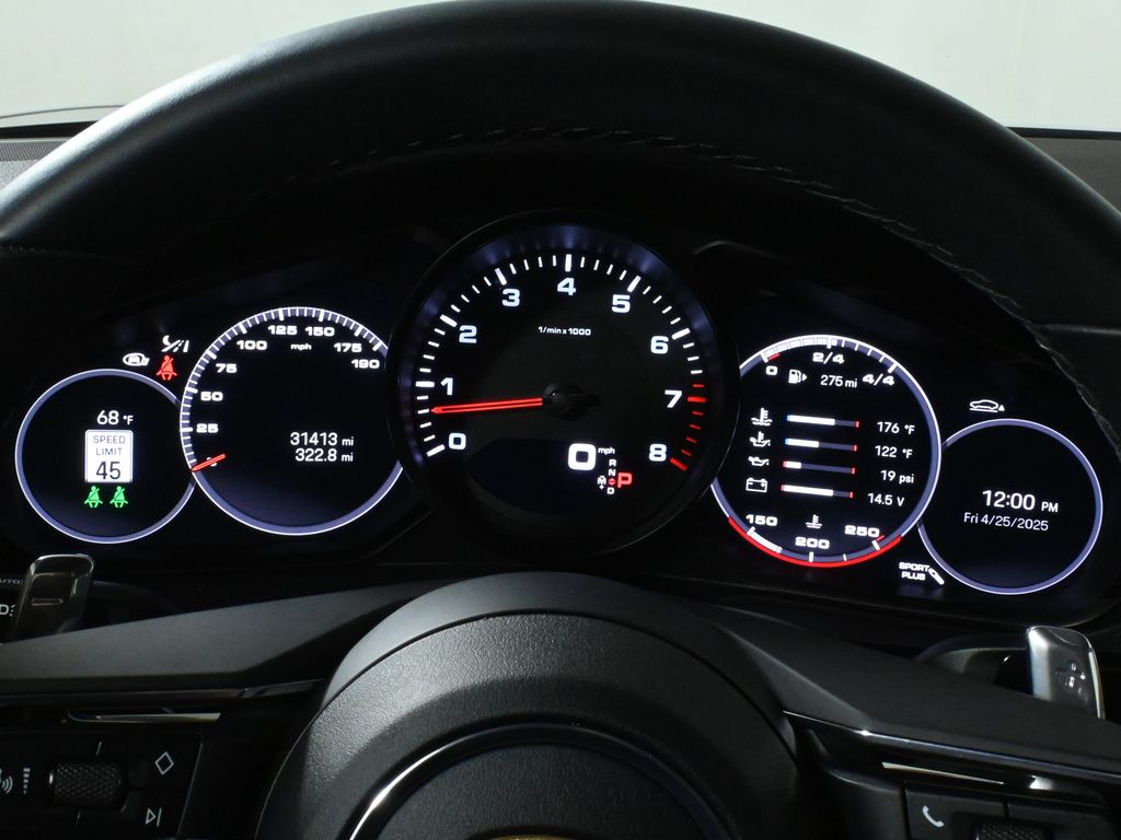 2022 Porsche Panamera Platinum 21