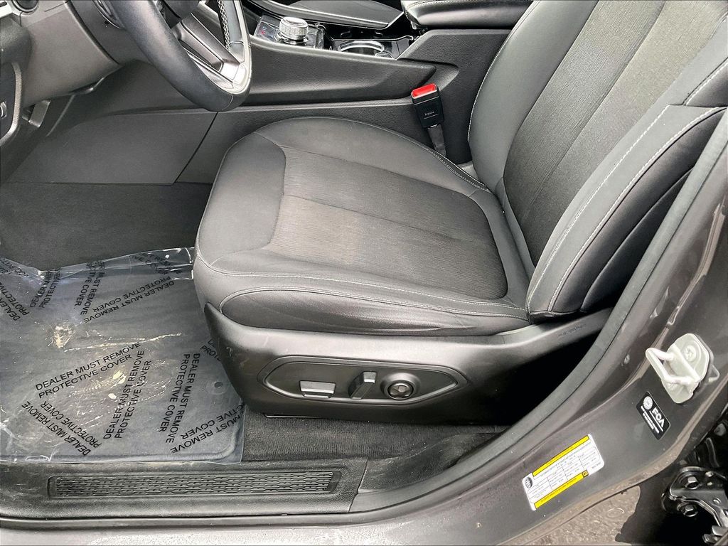 2022 Jeep Grand Cherokee — photo 33