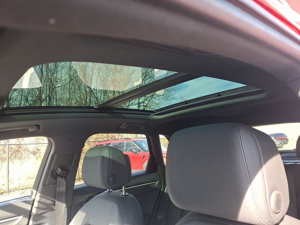 Thumbnail: 2023 Audi Q3 - 15