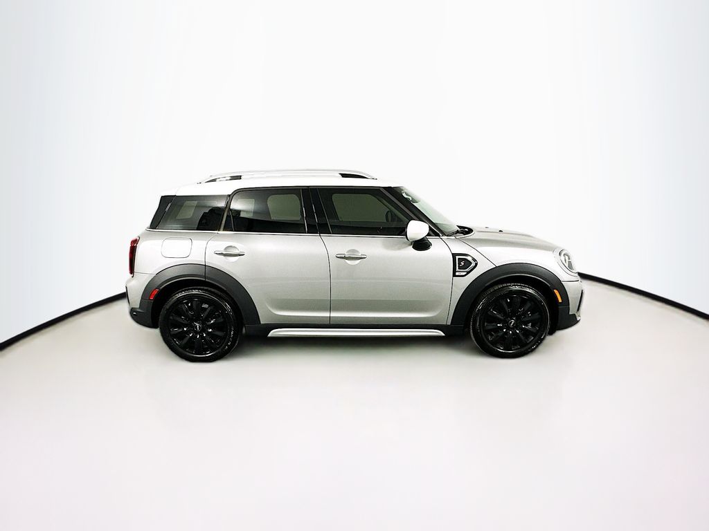 2024 MINI Cooper Countryman Iconic 4