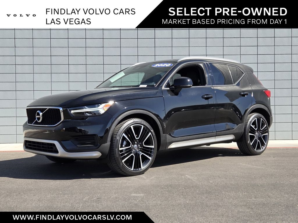 Black Stone 2020 Volvo XC40 T4 Momentum FWD SUV / Crossover Front-Wheel Drive Automatic