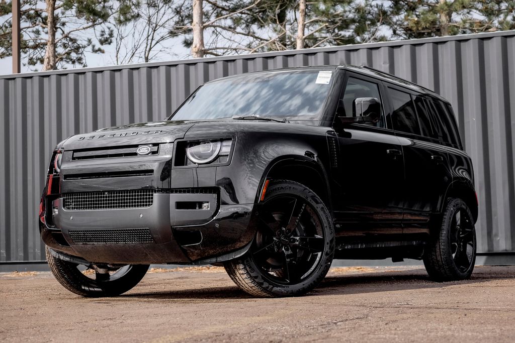 2026 Land Rover Defender 110 P400 X-Dynamic SE AWD