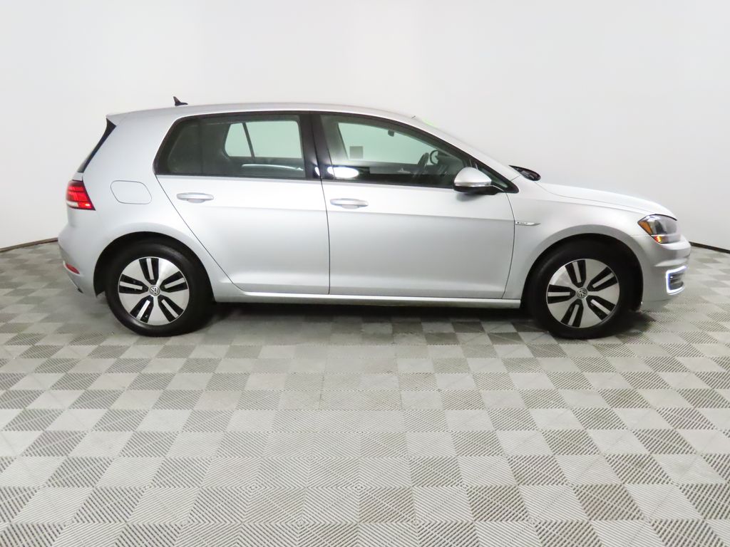 Thumbnail: 2019 Volkswagen e-Golf - 6