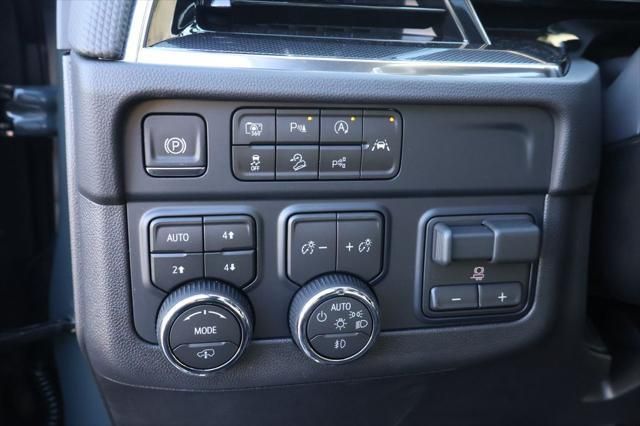 Thumbnail: 2026 Chevrolet Suburban - 22