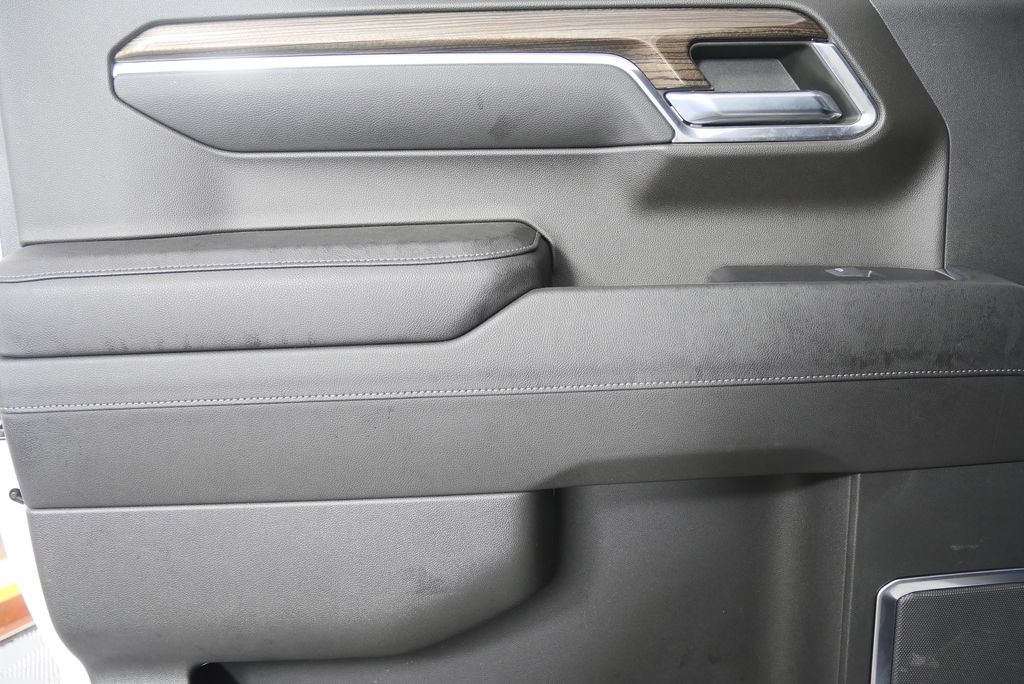 2022 Chevrolet Silverado 1500  16