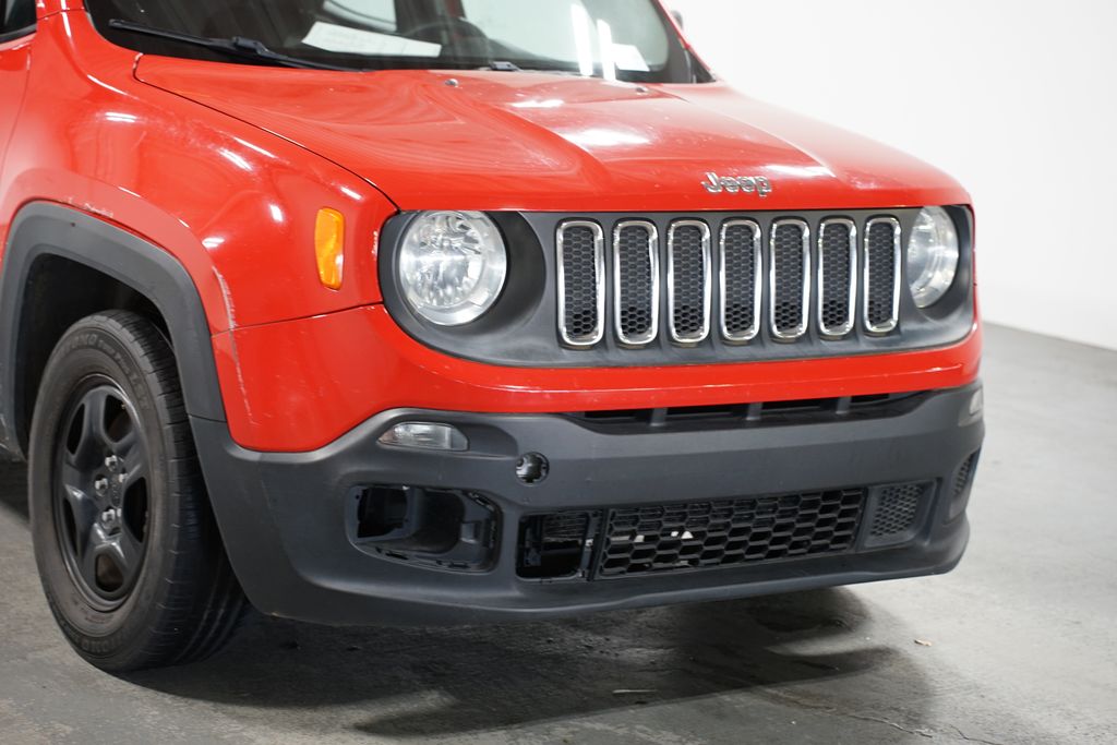 Thumbnail: 2016 Jeep Renegade - 4