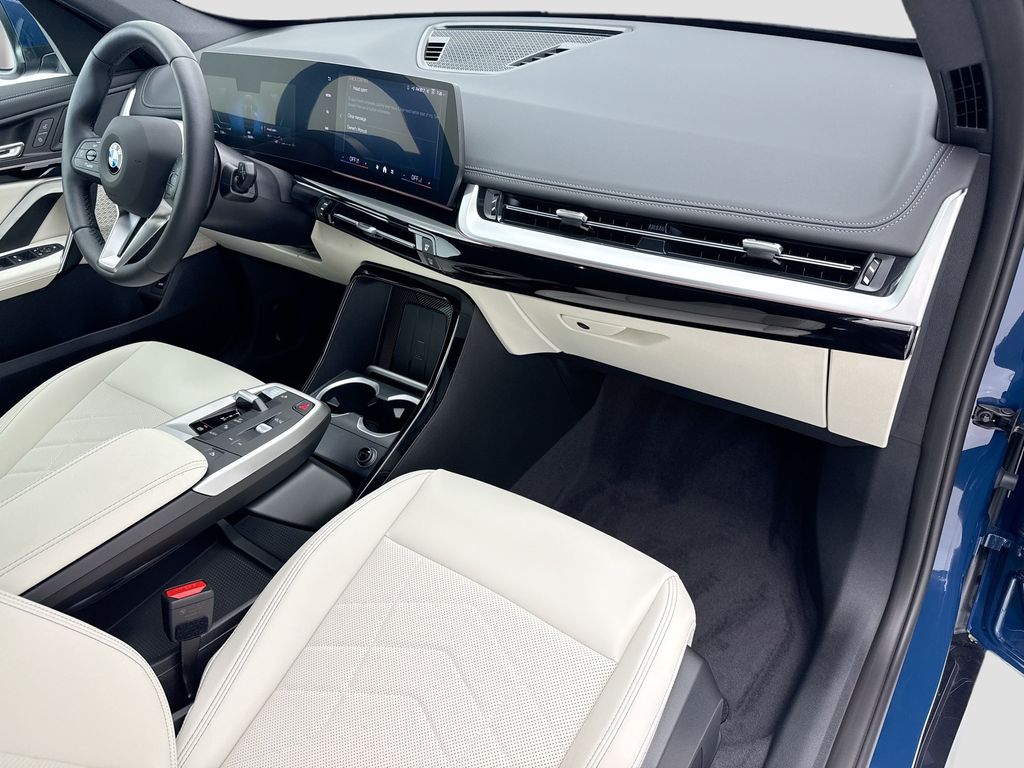 Thumbnail: 2026 BMW X1 - 16