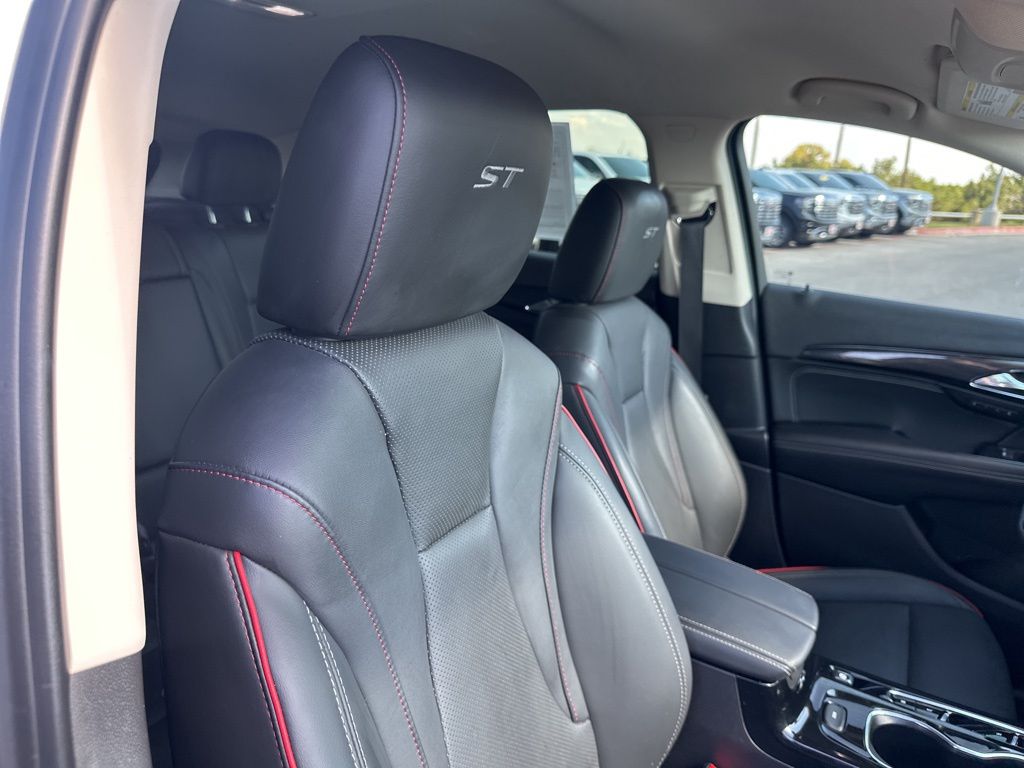 Used Car 2023 Buick Envision  Essence For Sale Under $30,000 In Austin, Texas