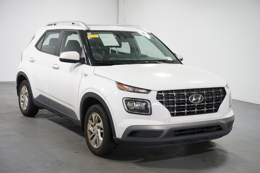 Thumbnail: 2020 Hyundai Venue - 3