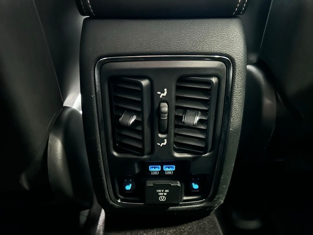 used 2016 Jeep Grand Cherokee car, priced at $15,833