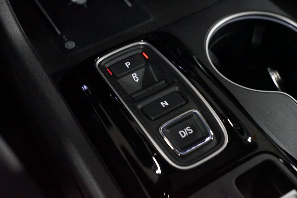 Thumbnail: 2023 Honda Pilot - 24