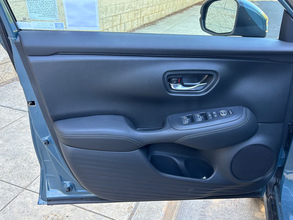 Thumbnail: 2027 Honda HR-V - 11