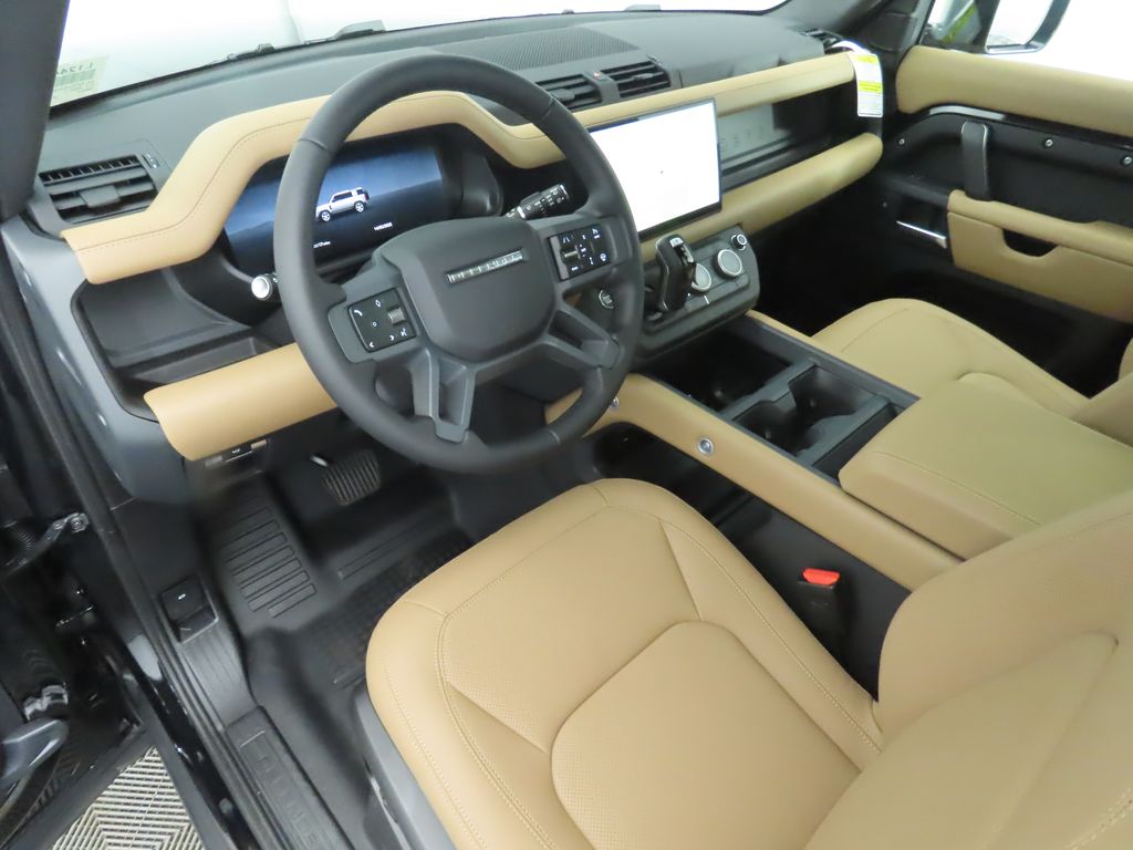 2025 Land Rover Defender 110 9
