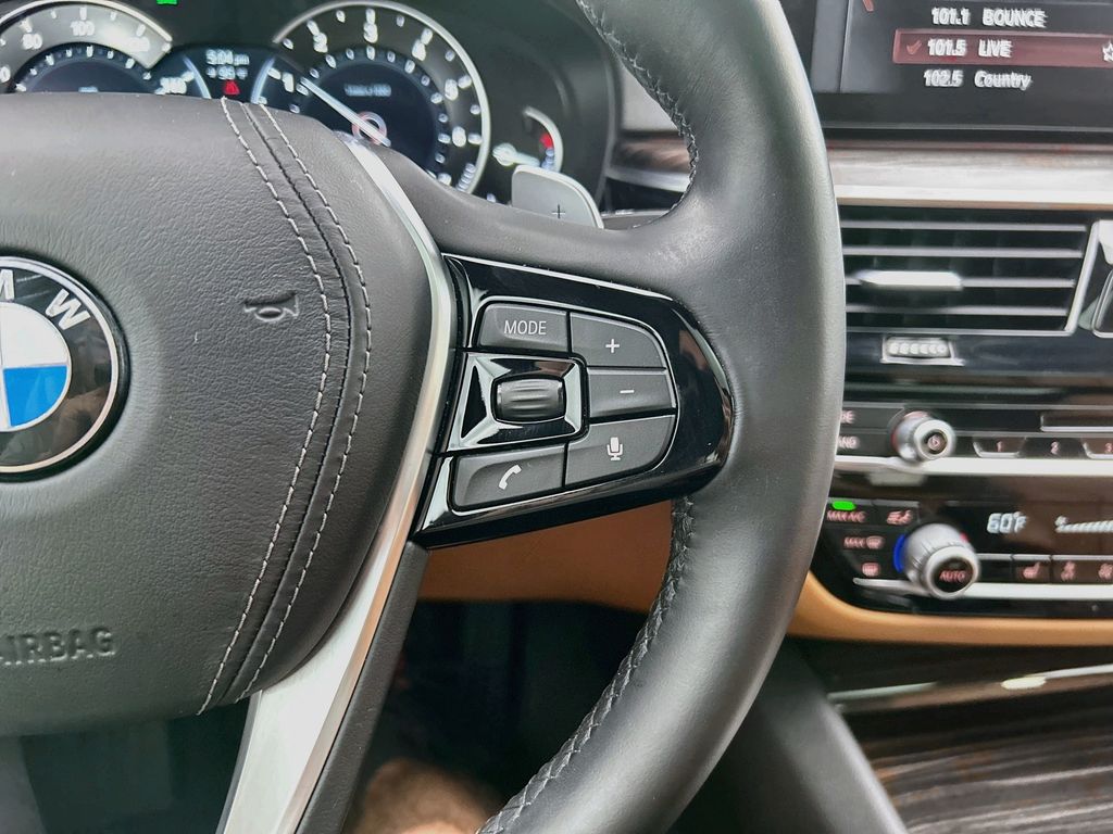 Used 2018 White BMW 540i image 12