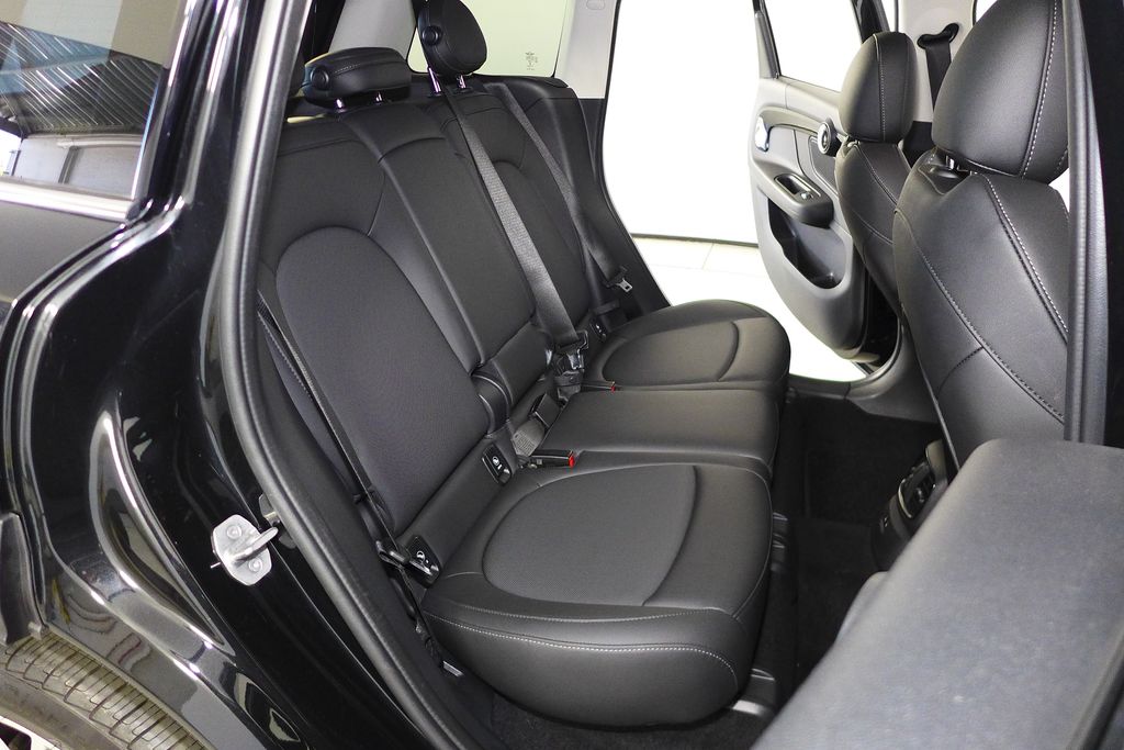 Thumbnail: 2023 MINI Cooper Countryman - 20