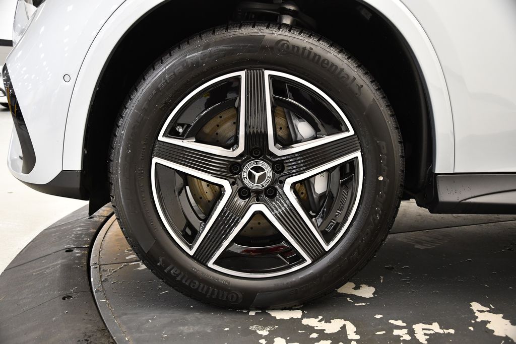 Thumbnail: 2025 Mercedes-Benz GLC - 13